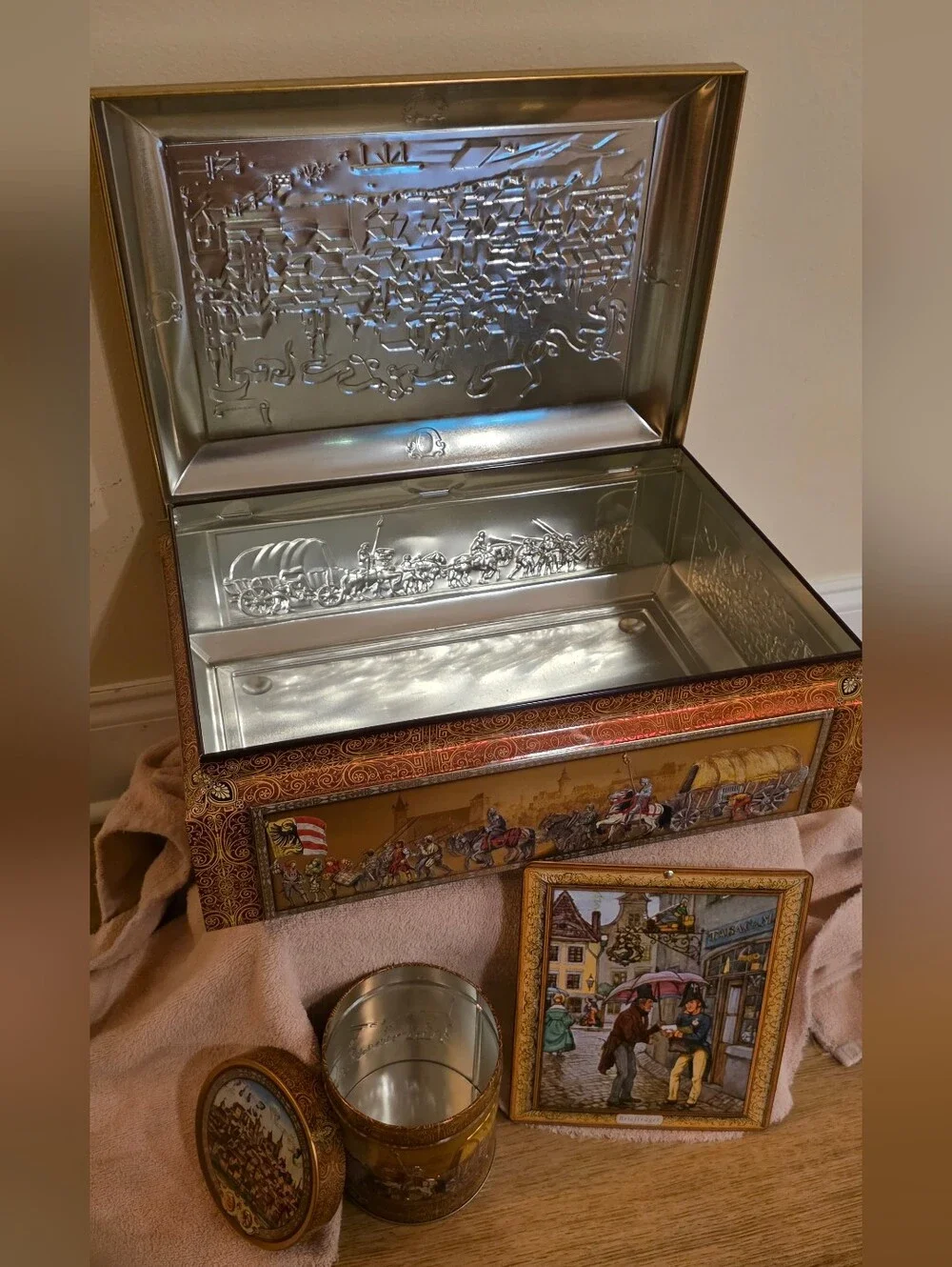 Decorative Vintage-Style Gold & Brown Metal Storage Chest and Tin Set (4 Pieces)